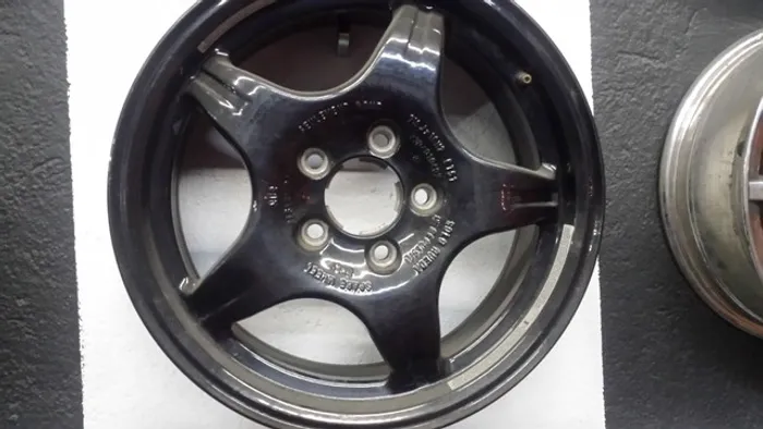 Roda aro 16 estepe Mercedes original preta 5x112
