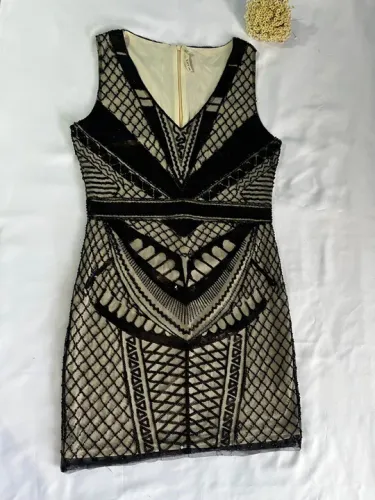 Vestido festa curto