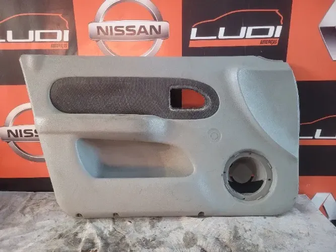 Forro da Porta Dianteira Esquerda Renault Clio 2000 a 2012