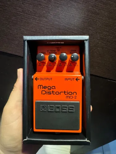 Pedal Boss mega distortion md2