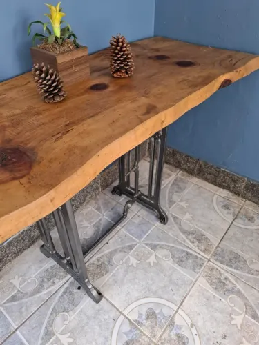 Mesa madeira maciça Araucaria pé  de mesa de Maquina de Costura antiga