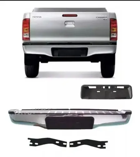 Parachoque traseiro Cromado Toyota Hilux 2005 a 2015 com lampada de placa e parafusos.