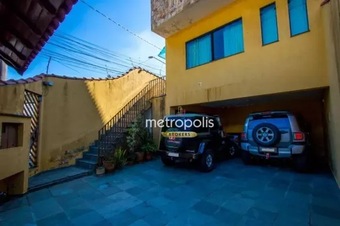 Casa à venda, 288 m² por R$ 750.000,00 - Vila Eldízia - Santo André/SP