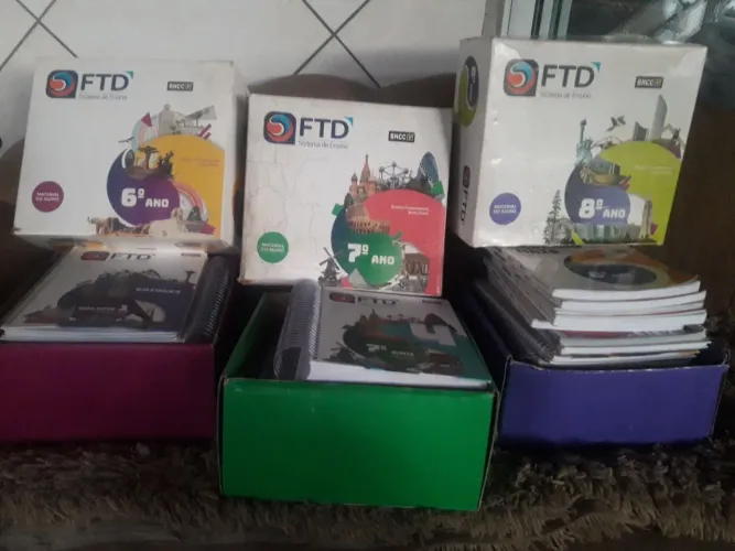 Caixa de livros didáticos 6° ao 8° - Compre 2 caixas e ganhe outra completa