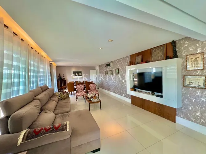 Apartamento Penthouse à venda na Rua Fábia/ Vila Romana/ 316m²/ New York Club/ 3 suítes/ 5