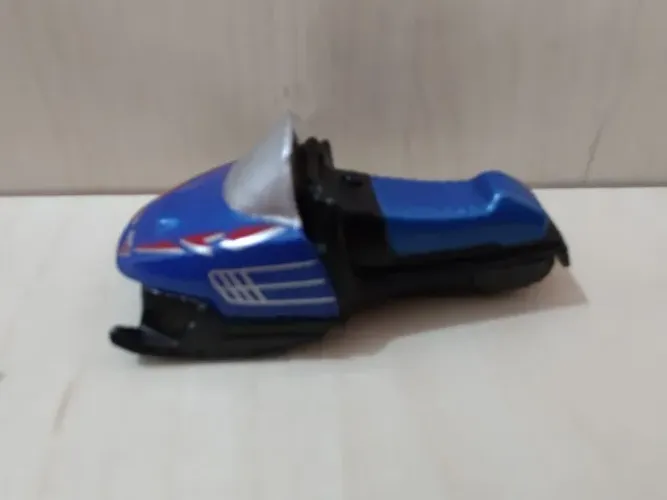 Miniatura Snowmobile - 1:64