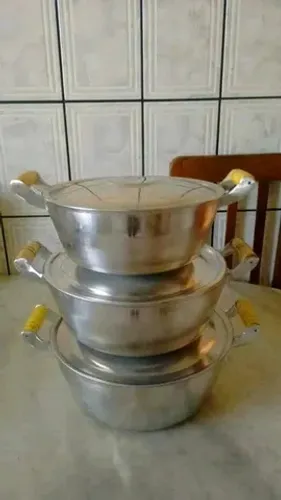 Panela alumínio batido 3 peças na promoção 210 reais avista
