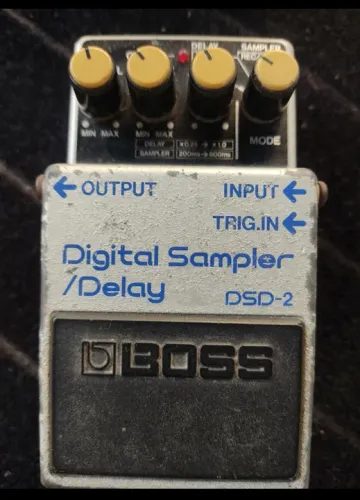 Pedal Delay + Digital Sampler Boss DSD-2
