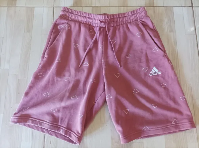Bermuda Adidas originals logos