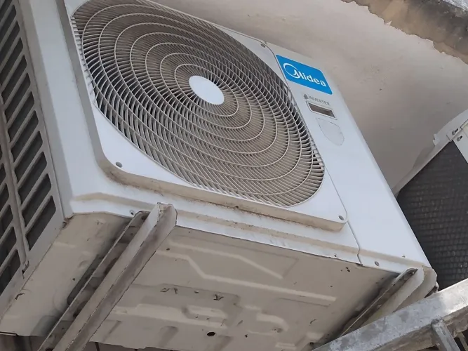 Ar Condicionado 33.000 BTU Inverter Usado - Ótimo Preço pra Vender Logo!