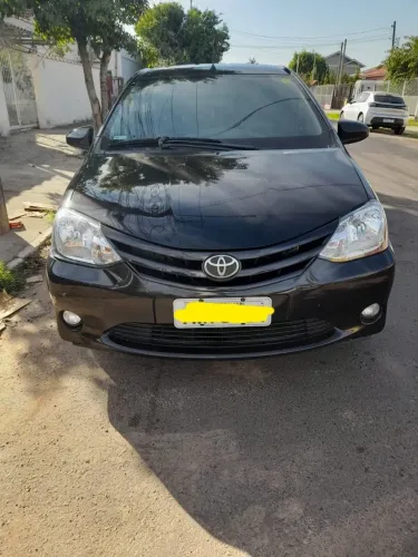 Toyota Etios X Sedan 1.5 Flex 16V 4P Mec. 2015