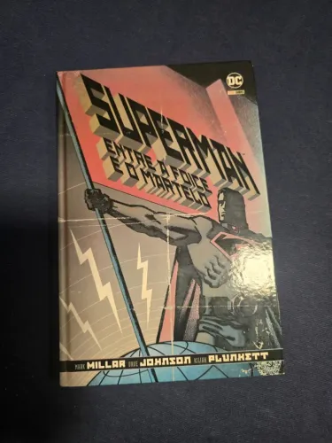 HQ - Entre a foice e o martelo (superman)