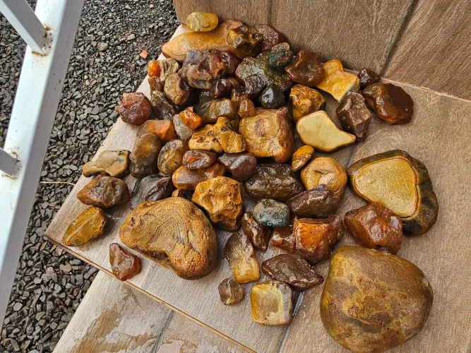 Lote de pedras naturais como agatas, cornalinas,  jaspe e Mais!