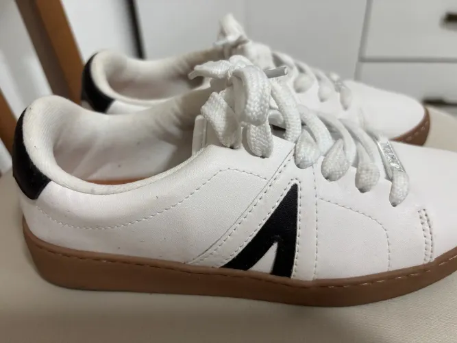 Tênis casual