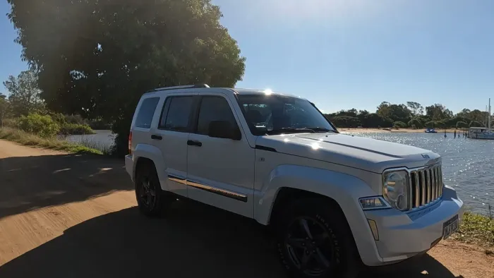 jeep cherokee limted o mais completo carro para pessoas exigentes .