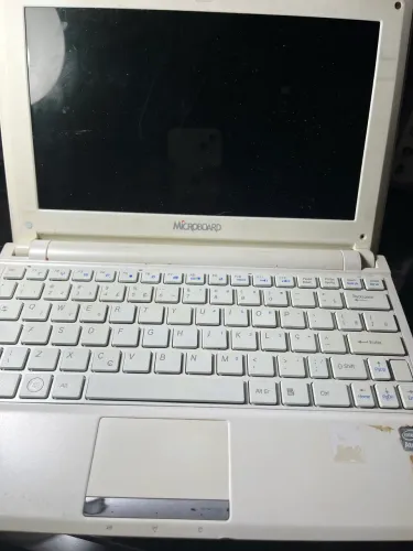 netbook da marca Microboard pequeno s/teste