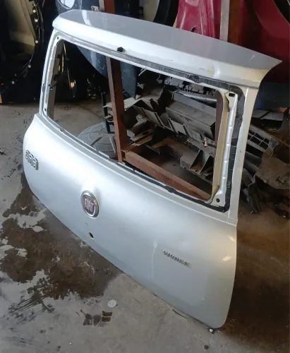 tampa traseira fiat novo uno vivace 2010 a 2018 original