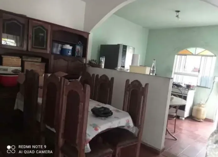 Vende-se casa no CABANAGEM