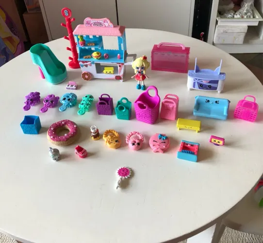 Lote de brinquedos