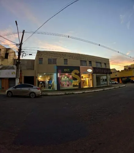 LOJA COMERCIAL COM 76,00M² NA AV. TREZE DE MAIO, ILHÉUS-BA