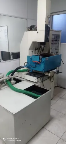 Eletro Erosão Engemaq EDM 400