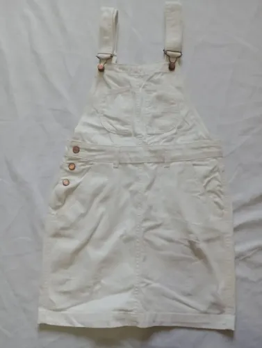 Jardineira jeans 