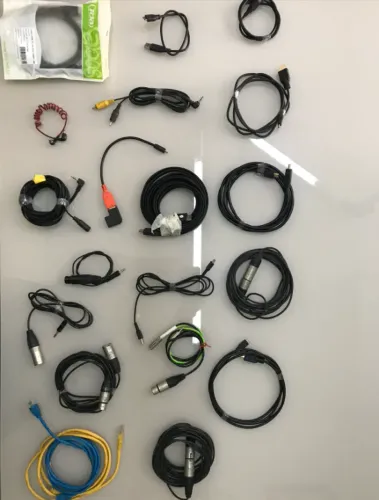 Lote Mais De 20 Cabos Hdmi, Xlr, P2, K5, Rca, Usb, Mini Usb