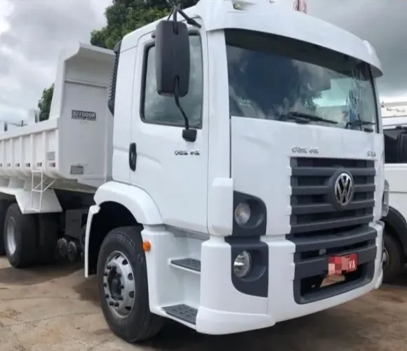 Volkswagem 24.250 Caçamba 6x2 ano 2011