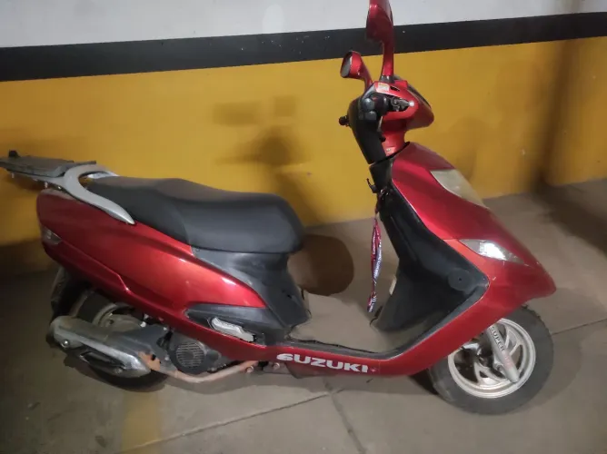 Suzuki Burgman 125i 2014 IPVA 26 pago