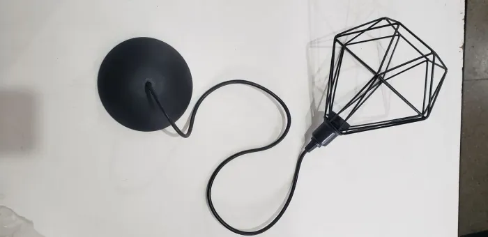 Luminária Pendente Aramada Preta