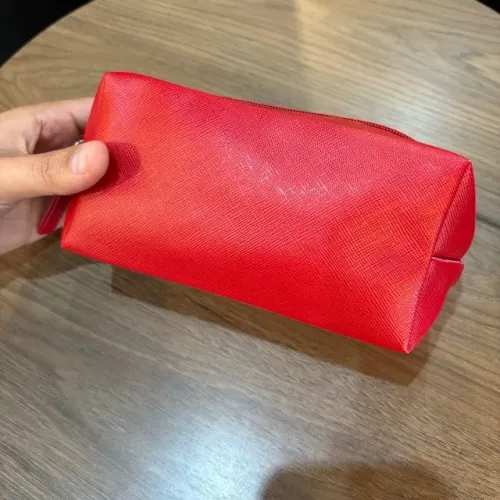 necessarie ch vermelha carolina herrera nova