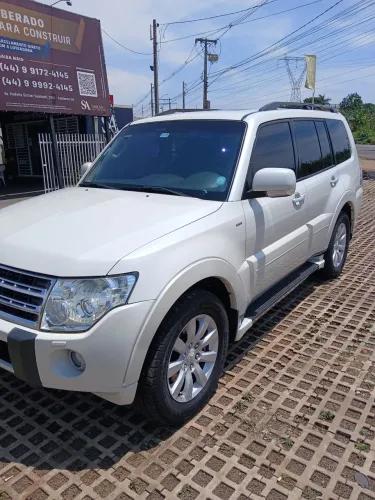 Mitsubishi Pajero HPE Full 3.2 4X4 T.i.dies. 5P AUT 2011