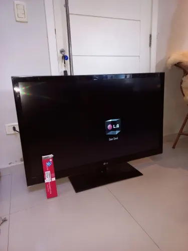 TV LG 47" LED LV3500