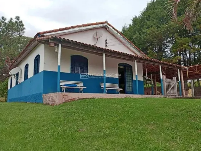 Magnífica Fazenda, Riquíssima em Água, com 40 Hectares em Soledade de Minas, MG 