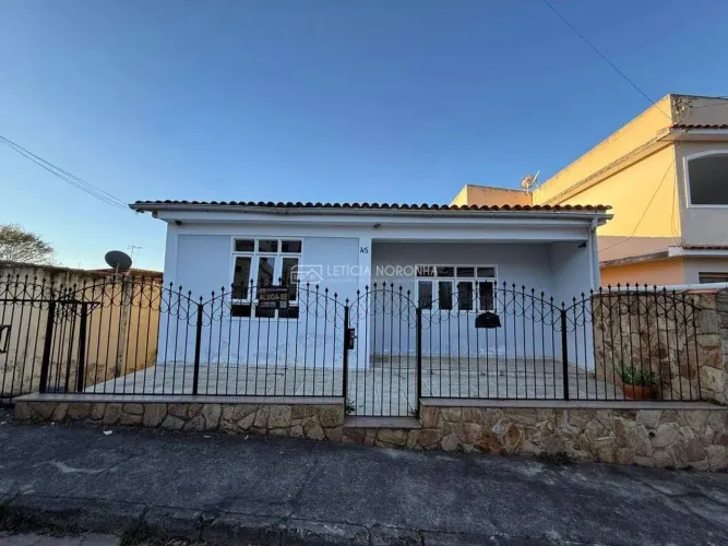 Casa á venda e locação