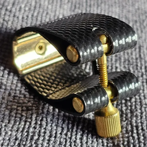 Abraçadeira para Saxofone Tenor