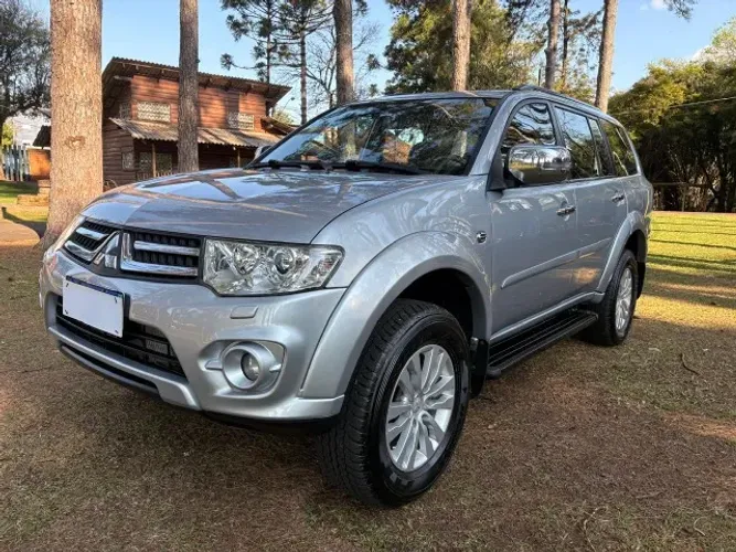 Mitsubishi Pajero Dakar HPE 3.2 4X4 T.I Dies 5P AUT 2015