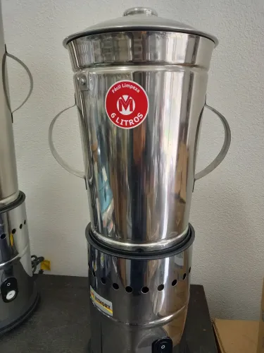 Liquidificador Industrial 6 litros Marca Vithory  bivolt 