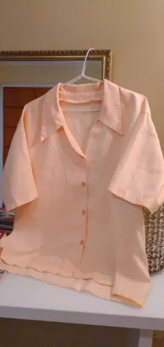 Camisa feminina em linho
