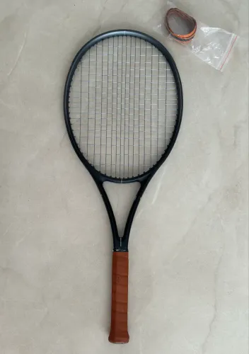 Raquete Wilson RF01 PRO (novíssima) Modelo ROGER FEDERER