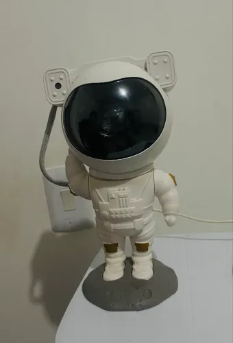 PROJETOR DE LUZ ASTRONAUTA ? NOVO