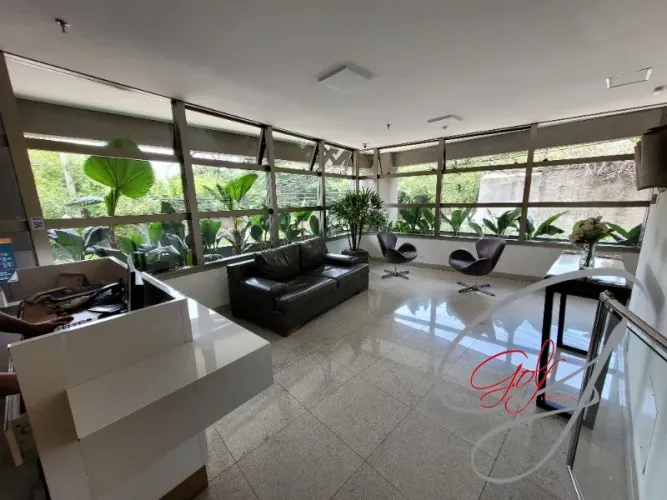 Sala comercial à venda 49 M2 em Osasco bairro Jd. Umuarama, 1 vaga coberta, próximo à Matr