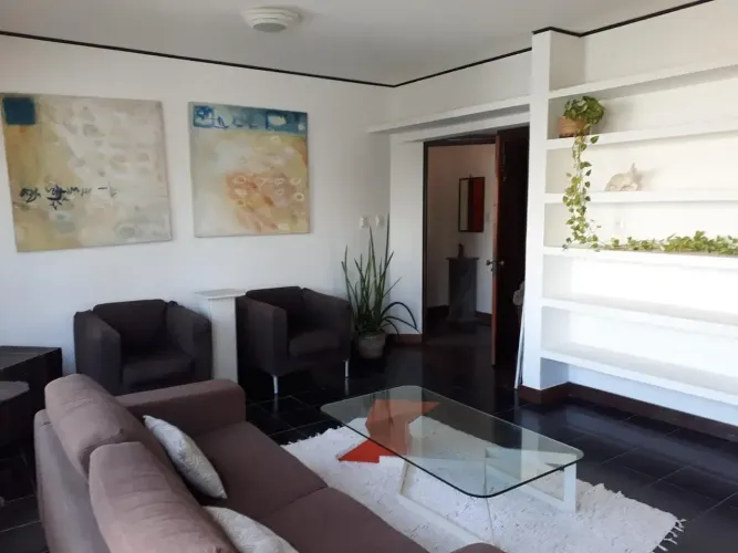 Imóvel para aluguel tem 300 metros quadrados com 3 quartos em Chame-Chame - Salvador - BA