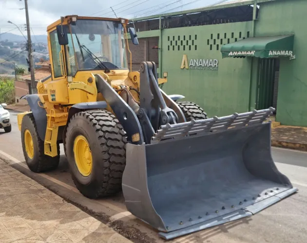 Carregadeira Volvo L90E