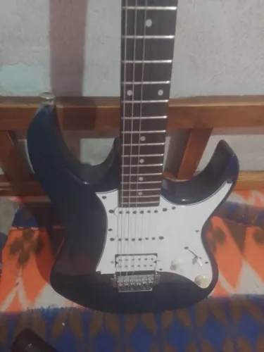 Guitarra ibanez gio GRX40