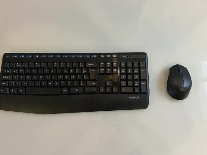 TECLADO E MOUSE SEM FIO LOGITECH
