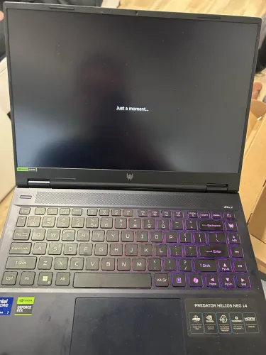 ACER PREDATOR 14 RTX 4070 CORE 7 ULTRA ACEITO TROCAS
