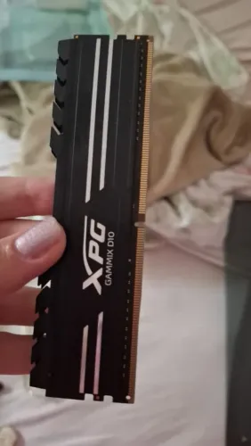2 pentes RAM 8GB, 3200MHz, DDR4. NEGOCIÁVEL!!