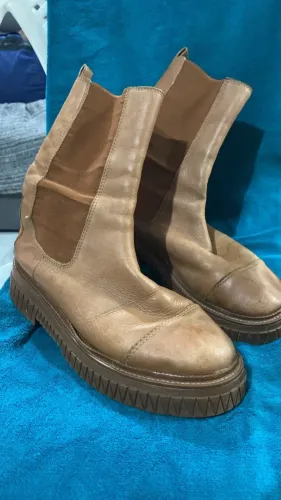 Bota Schutz Marrom (Chelsea tratorada)