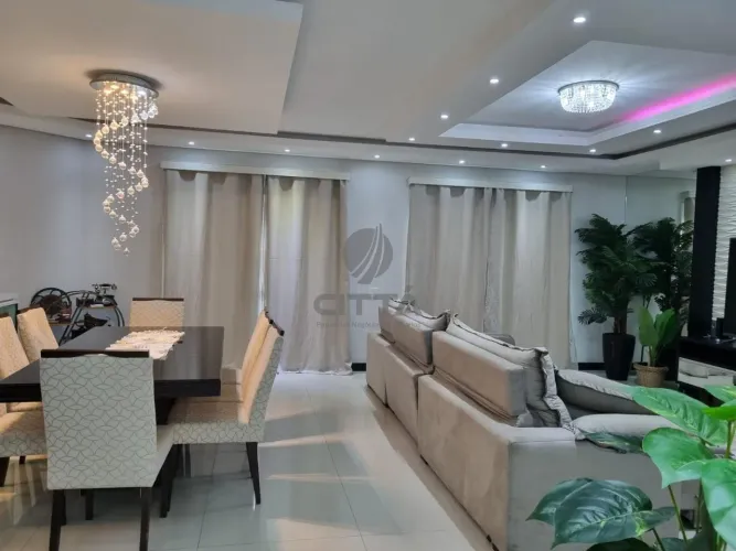 Casa à venda no Condomínio Chacur - Várzea Paulista - SP